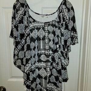 NWOT Cato Black and White Patterned Blouse SIZE 18/20